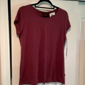 Maroon short sleeve top